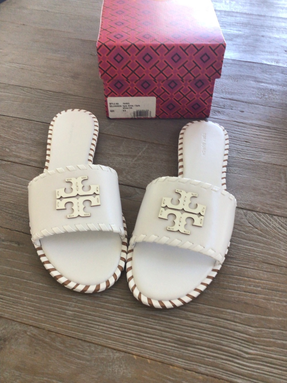 NIB Tory Burch everly slide optic white Size 8.5 - Picture 2 of 7